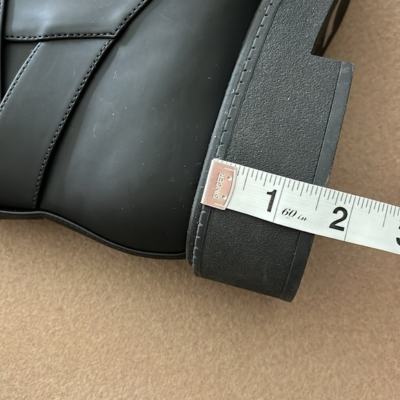 VINCE NWOB Kaelyn Womens Pull On Waterproof Ankle Boots- Size 9.5 - Picture 7 of 12